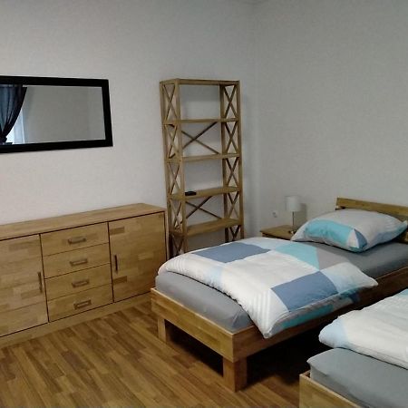 Ferienwohnung Macfewo Im Zentrum Von Mayen Esterno foto