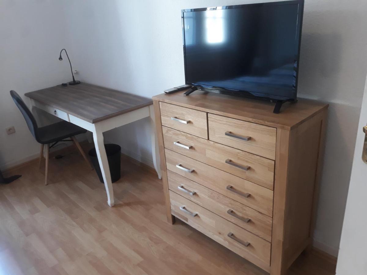 Ferienwohnung Macfewo Im Zentrum Von Mayen Esterno foto