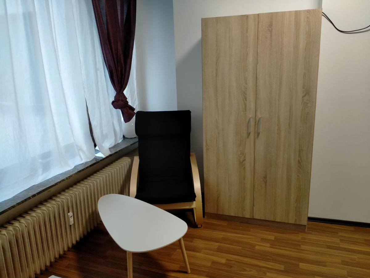 Ferienwohnung Macfewo Im Zentrum Von Mayen Esterno foto